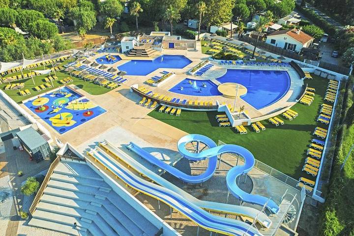 Camping para 6 personas, con terraza y piscina, Familias con niños en Saint-Cyprien