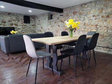 Gîte pour 6 personnes, avec terrasse dans Crancey