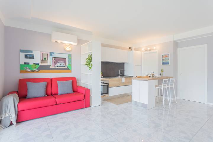 Ferienwohnung für 4 Personen, mit Seeblick und Pool sowie Terrasse in Pianello del Lario - 2