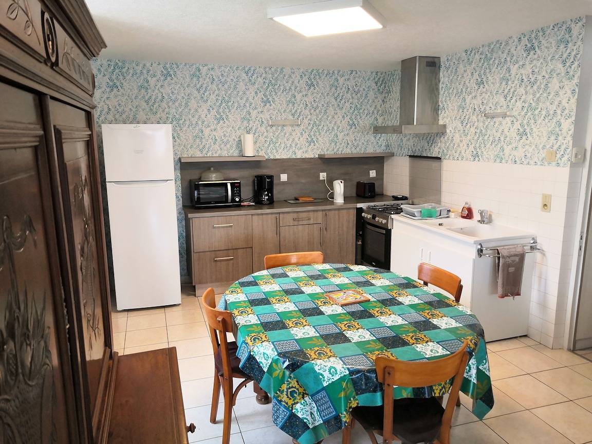 Gîte pour 5 personnes avec terrasse in BY, Doubs