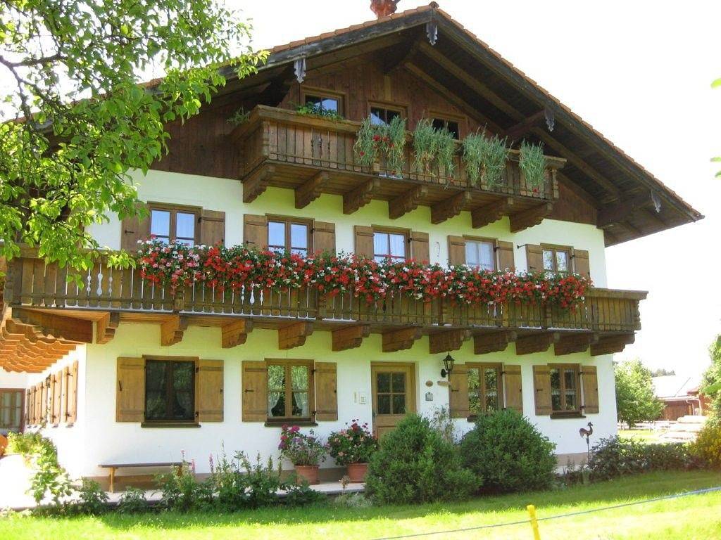 Ganze Ferienwohnung, Sollingerhof Familie Hogger - Ferienwohnung Sollingerhof , 100m², 3 Schlafzimmer, 6 Personen, Terrasse in Teisendorf, Rupertiwinkel