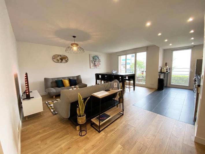 Gîte pour 14 personnes, avec terrasse à Montévrain - 2