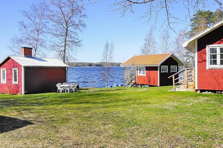 Ferienhaus für 6 Personen, mit Balkon in Gullspang