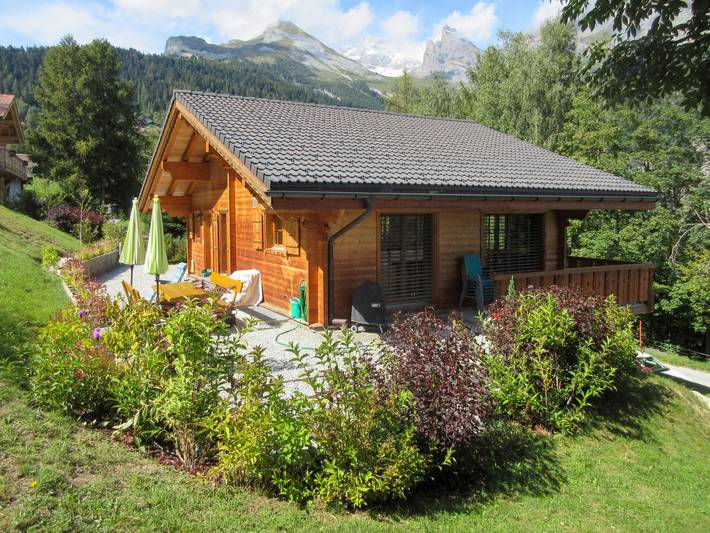Location de vacances pour 6 personnes, avec terrasse et jardin dans Ovronnaz - 4