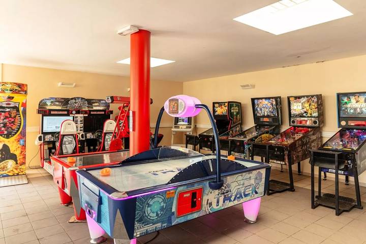 Mobil home pour 6 personnes, avec terrasse, animaux acceptés à Sainte-Catherine-de-Fierbois - 4