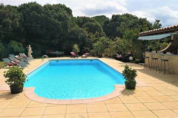 Maison d’hôte pour 7 personnes, avec jardin à Montolieu
