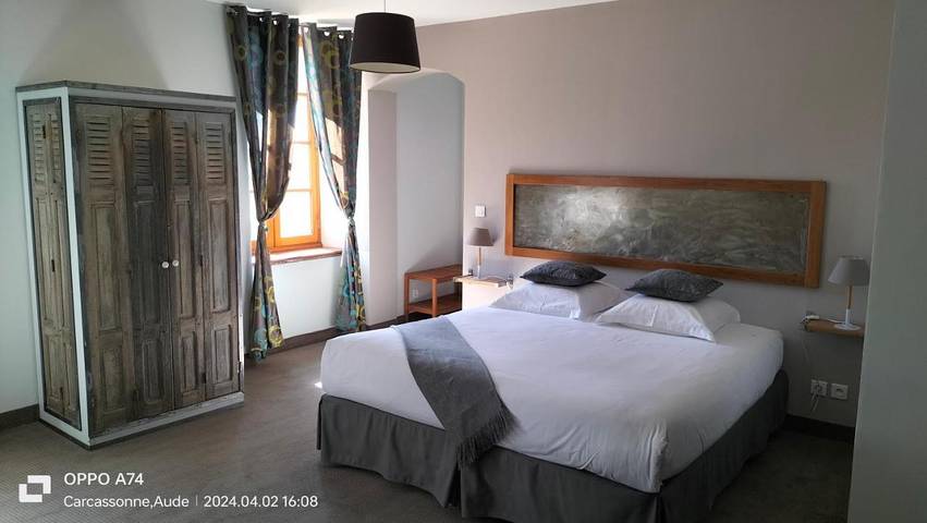 Hôtel pour 2 personnes, avec jardin et piscine ainsi que vue et sauna à Palaja - 3