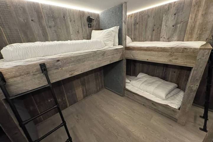 Gîte pour 15 personnes, avec jacuzzi et balcon à La Côte-d'Arbroz - 3