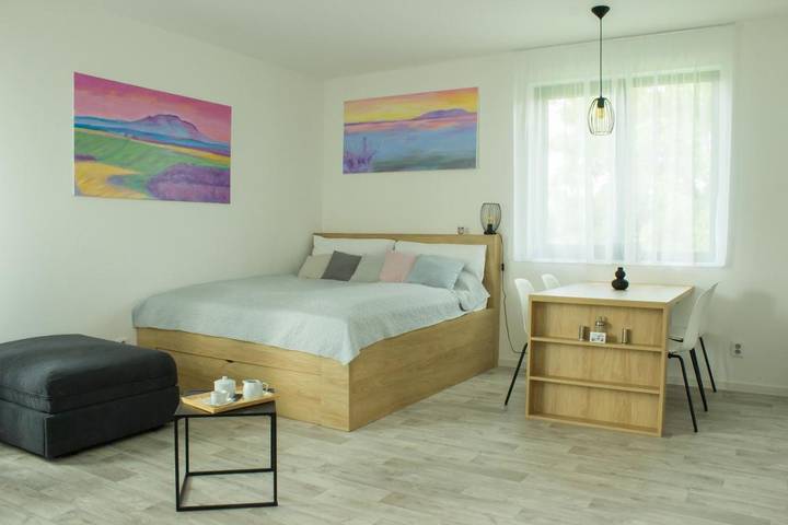Apartament wakacyjny dla 5 osób, z Balkon i Taras oraz Widok w Mikulov