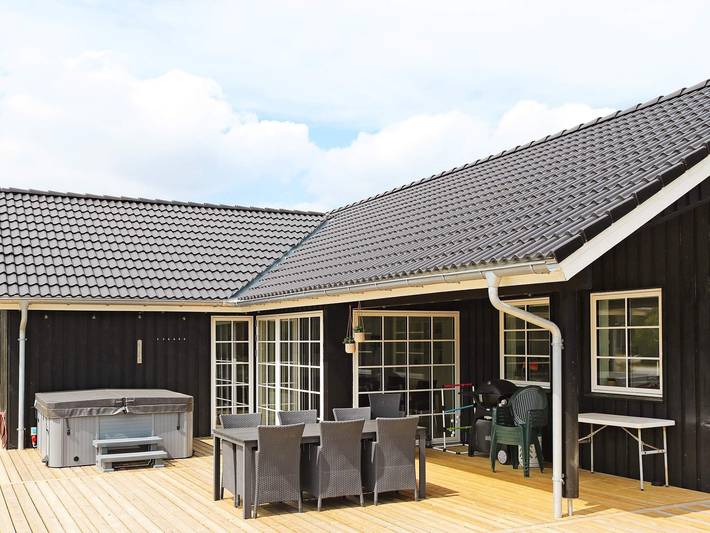 Ferienhaus für 12 Personen, mit Terrasse und Garten am Mariagerfjord - 3