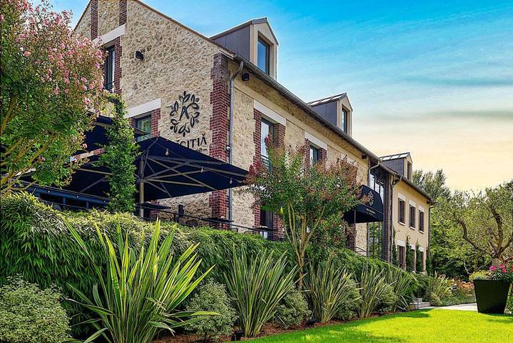 Hôtel pour 2 personnes, avec Jacuzzi ainsi que Terrasse et Jardin