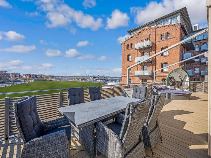 Ferienwohnung für 7 Personen, mit Balkon und Whirlpool sowie Sauna und Seeblick in Barth - 3