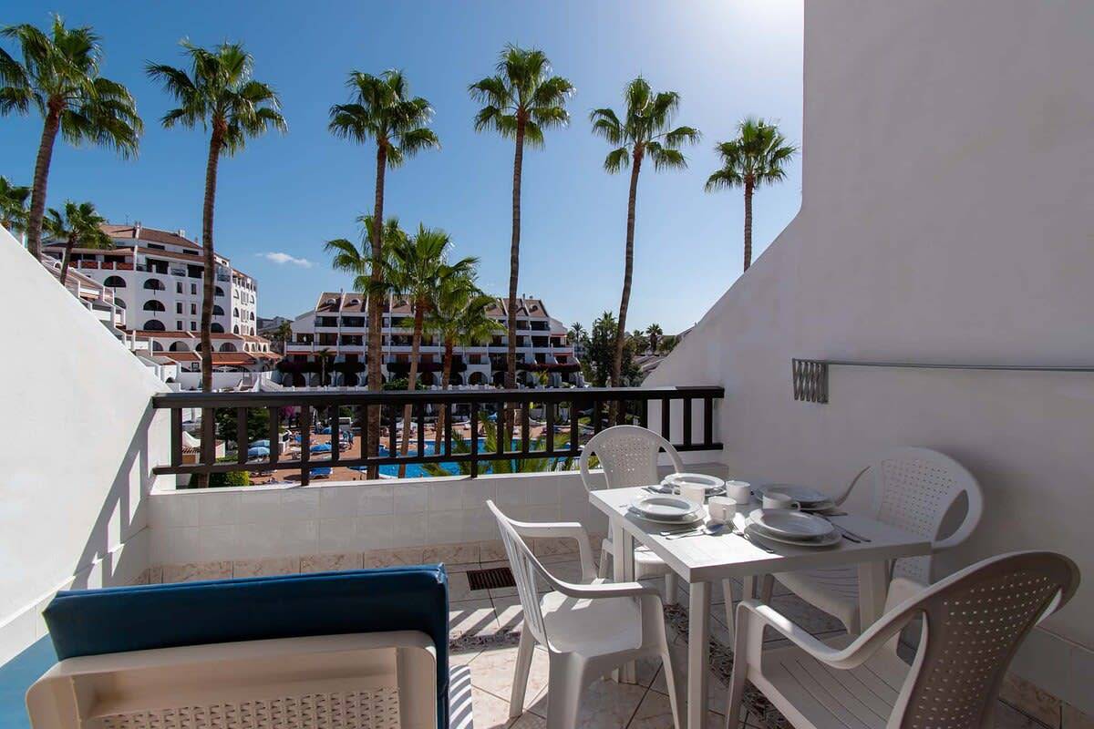 Entire apartment, Parque Santiago Ii 262 - Two Bed with wonderful in Playa de las Américas, Arona