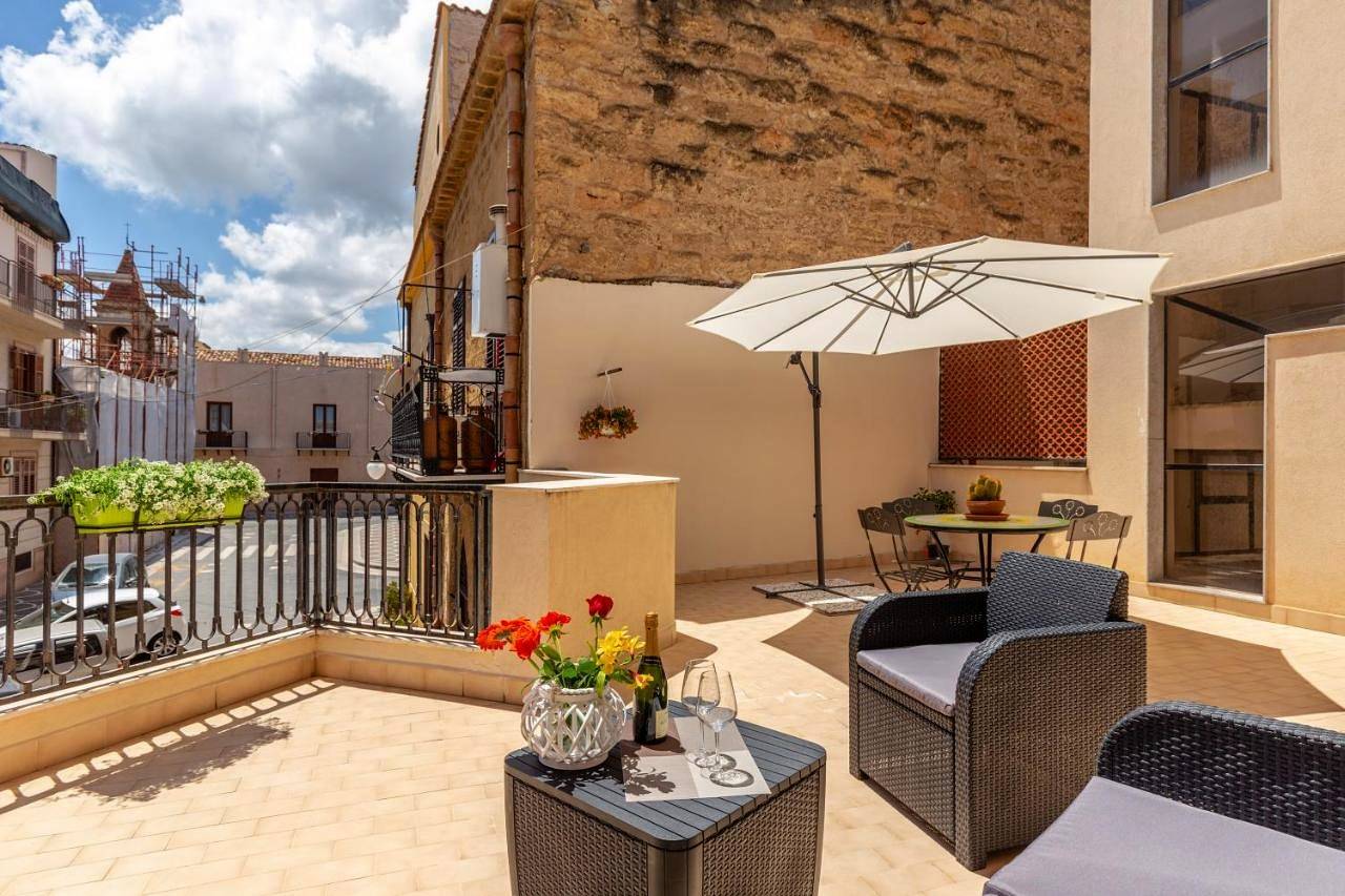 Appartamento intero, Apartment with Terrace in Casteldaccia, Provincia di Palermo