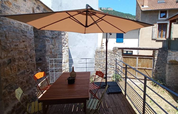 Gîte pour 7 personnes, avec terrasse et jardin, animaux acceptés à Rivière-sur-Tarn - 2