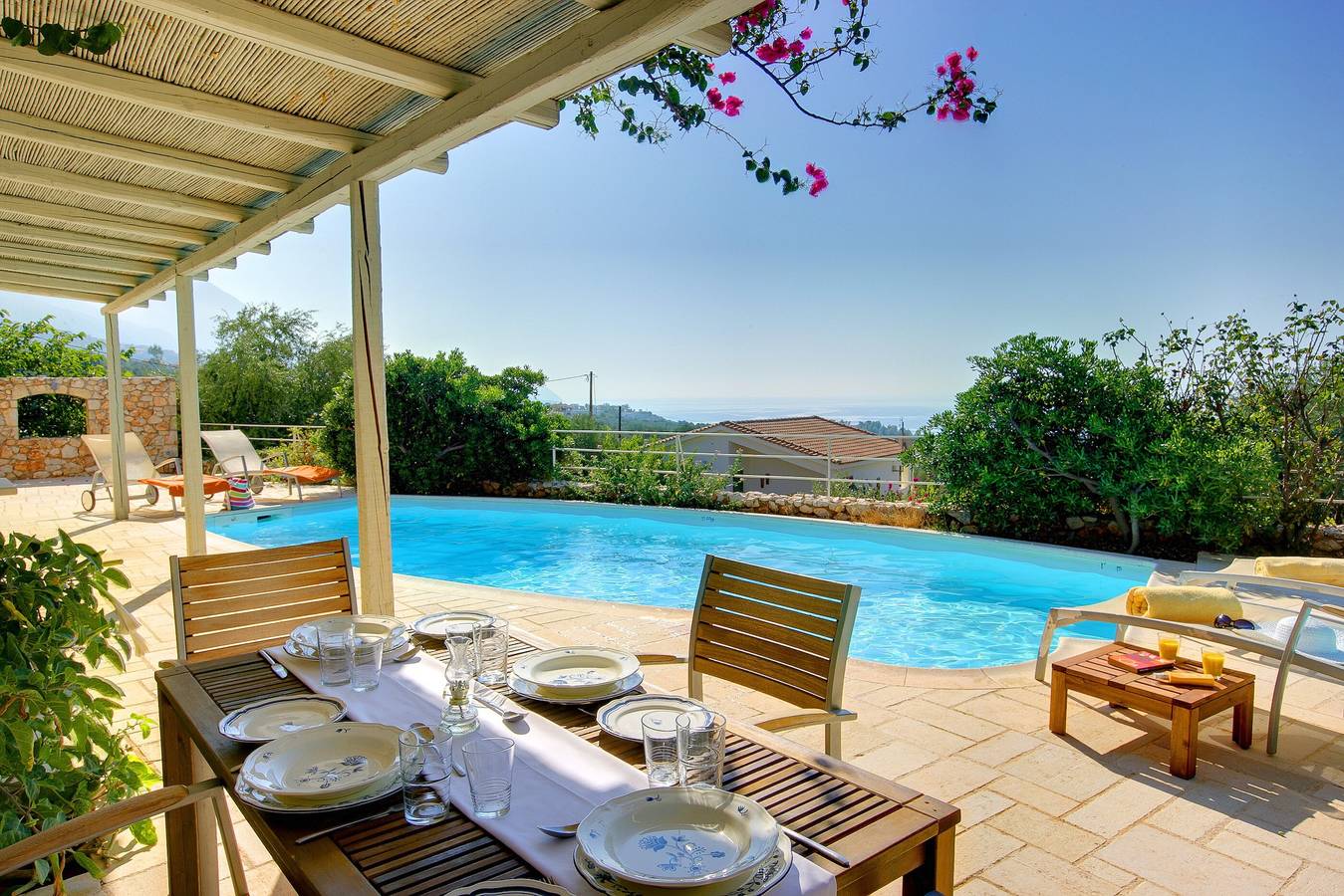 Villa 'Petalida Ideales Resort' with Sea View, Wi-Fi and Air Conditioning in Mousata, Kefalonia