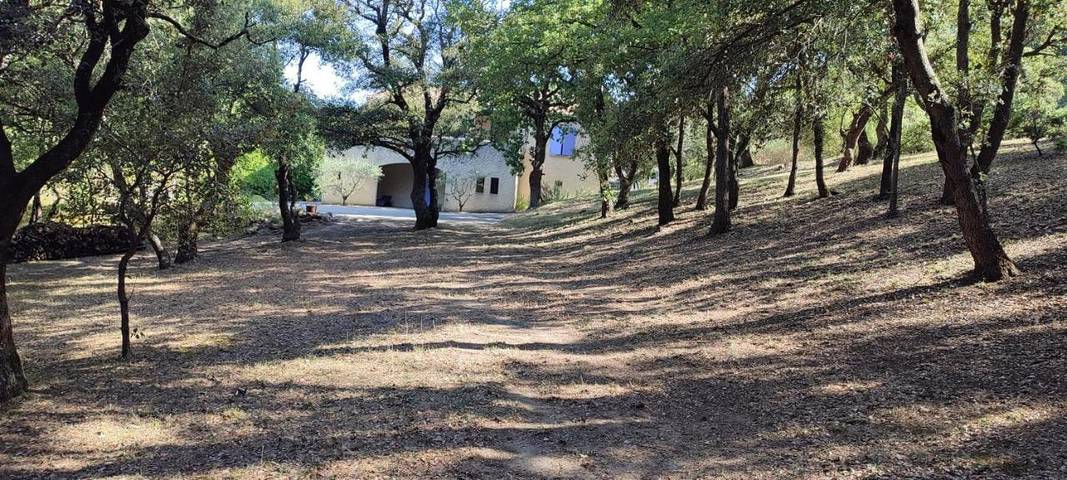 Location de vacances pour 8 personnes, avec vue et jardin à Chamaret - 4