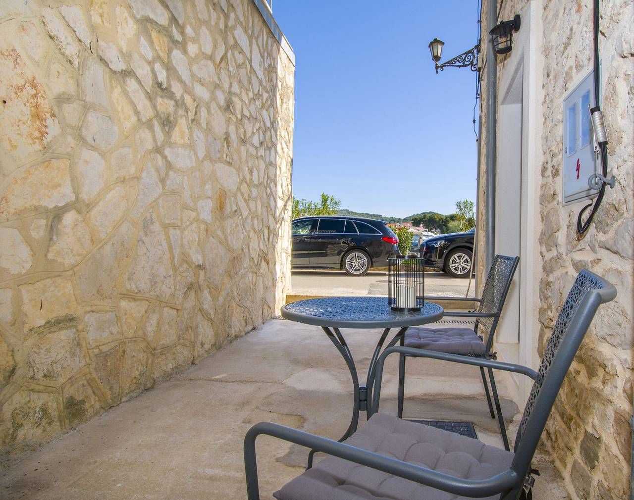 House Olivera in Tribunj, Šibenik-Knin