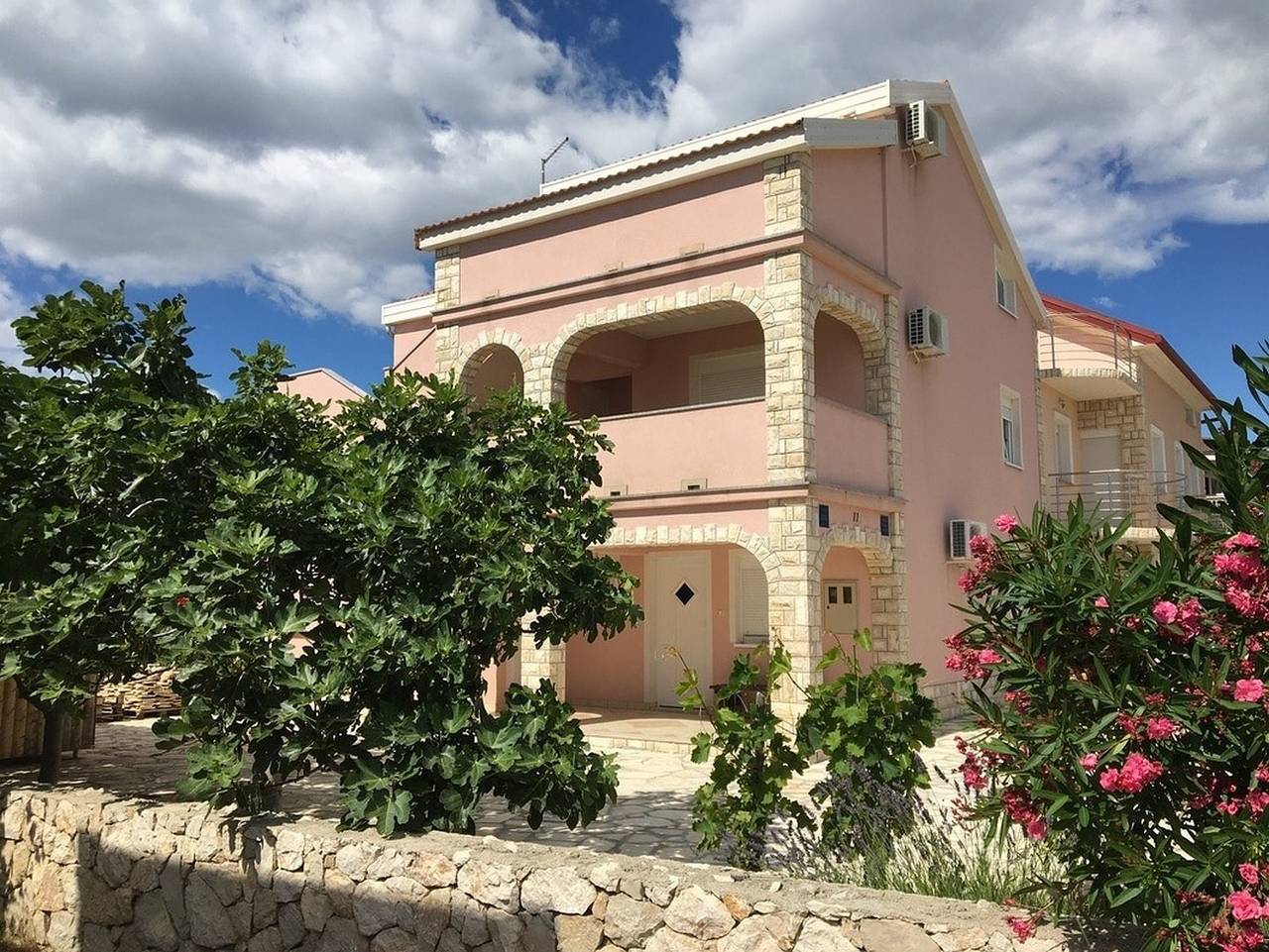 Entire apartment, One bedroom apartment with terrace and sea view Mandre, Pag A-6507-b in Mandre, Pag Island