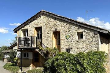 Gîte pour 3 personnes, avec jardin à Pommiers
