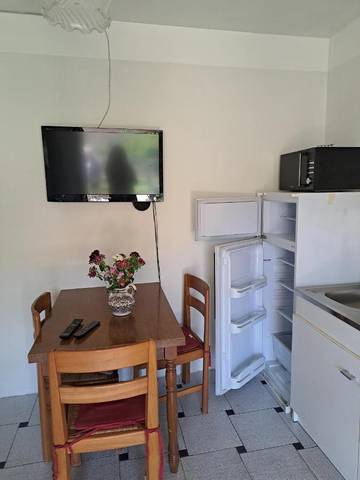 Gîte pour 2 personnes, avec vue et terrasse à Le Val