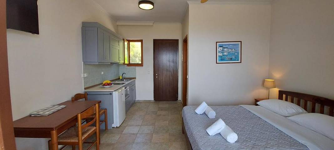 Gîte pour 2 personnes, avec jardin et vue dans Falasarna - 2