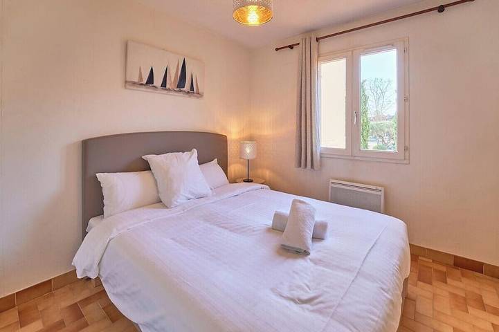 Appartement entier, Parenthèse ensoleillée – Plage & douceur au Pradet in Le Pradet, Côte méditerranéenne (France)