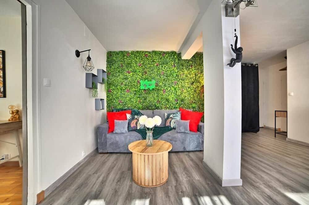 Entire apartment, Dolce Vita - Hypercentre, 4K Tv, Fibre, Netflix in Saintes, Saintes region