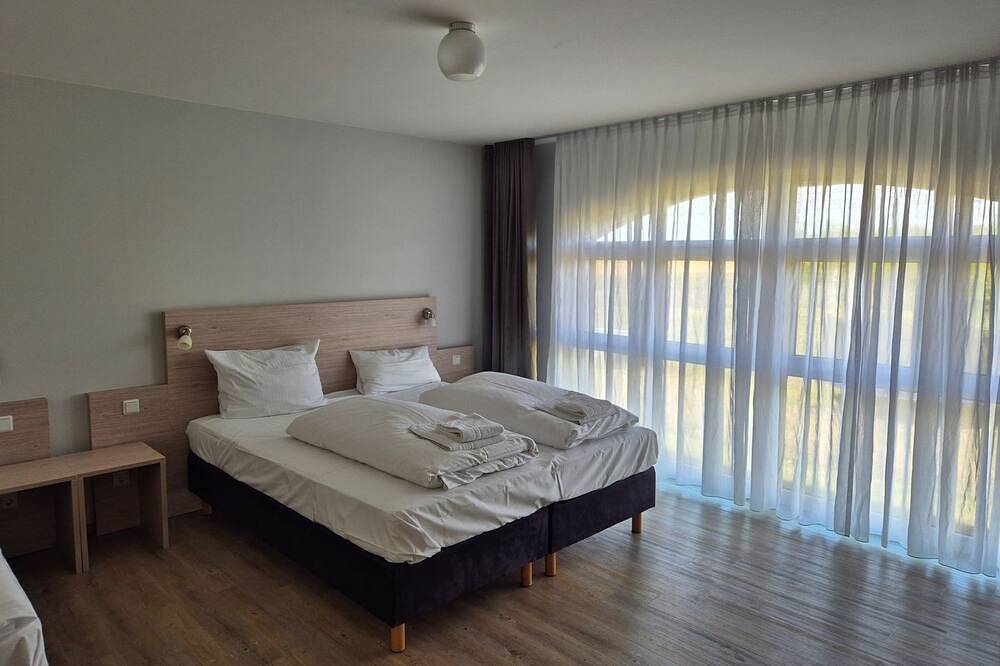 Ganze Wohnung, Der Landhof Strandhafer – Komfortable Ferienwohnung mit Balkon auf Usedom in Stolpe auf Usedom, Usedom