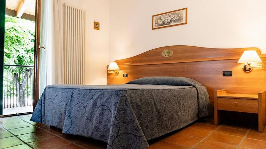 Hôtel pour 3 personnes, avec jardin ainsi que vue et terrasse à Arsiero - 3