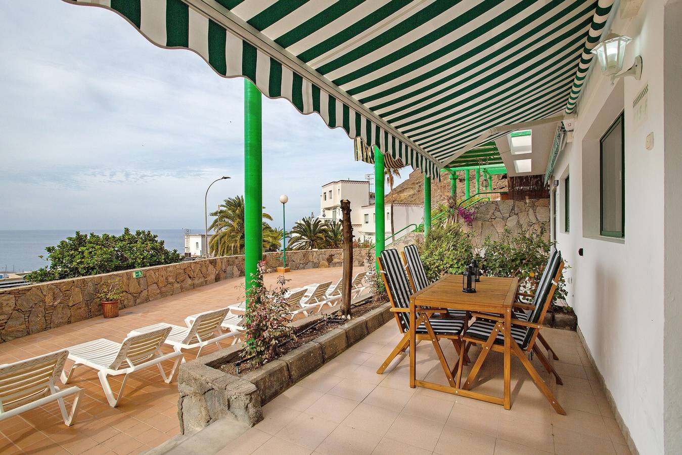 Appartement entier, Appartement de vacances 'Casa Los Veleros F1' avec vue sur mer, Wi-Fi et climatisation in Puerto Rico (Gran Canaria), Grande Canarie du Sud