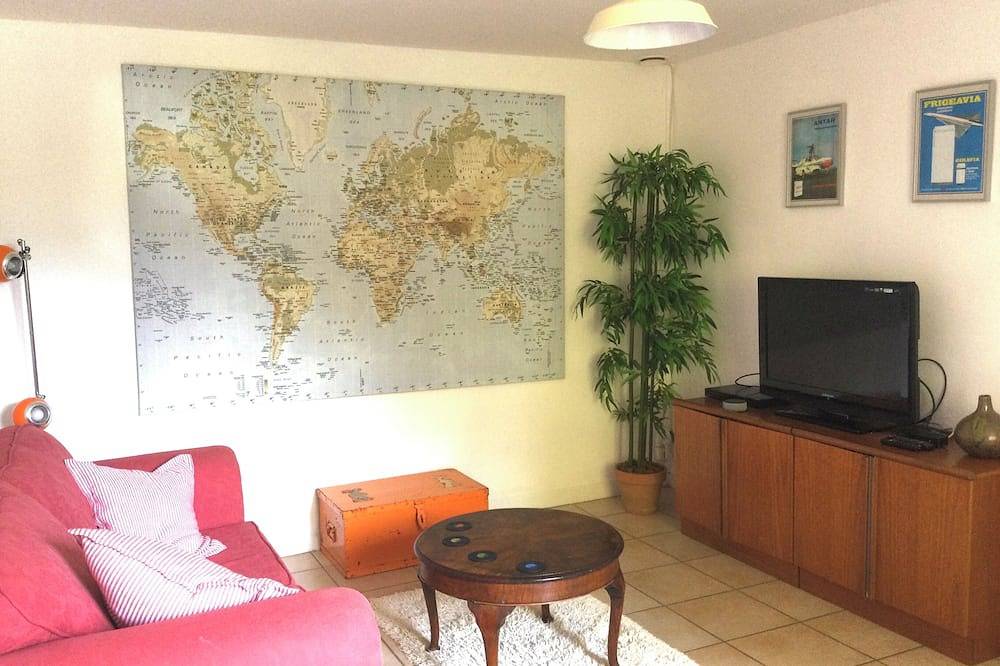 Appartement entier, Peace and Tranquility at The Bird House in Vasles, Deux-Sèvres