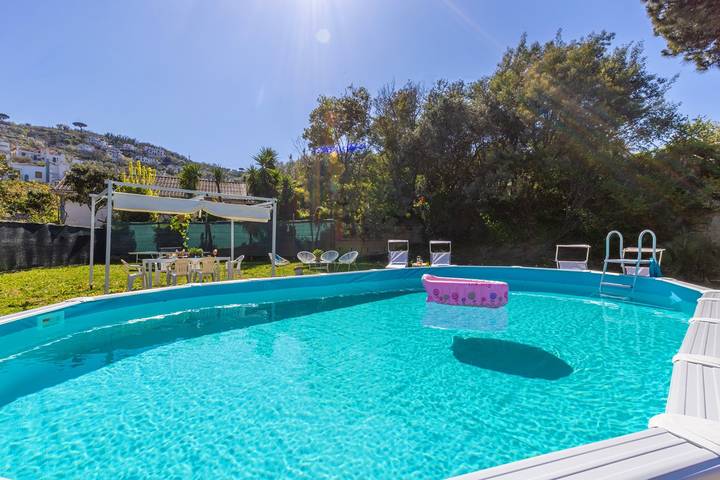 Villa with pool for 14 people in Sorrento