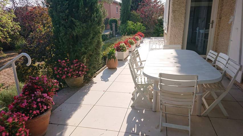 Villa pour 8 personnes, avec jardin et terrasse dans Massif central - 2