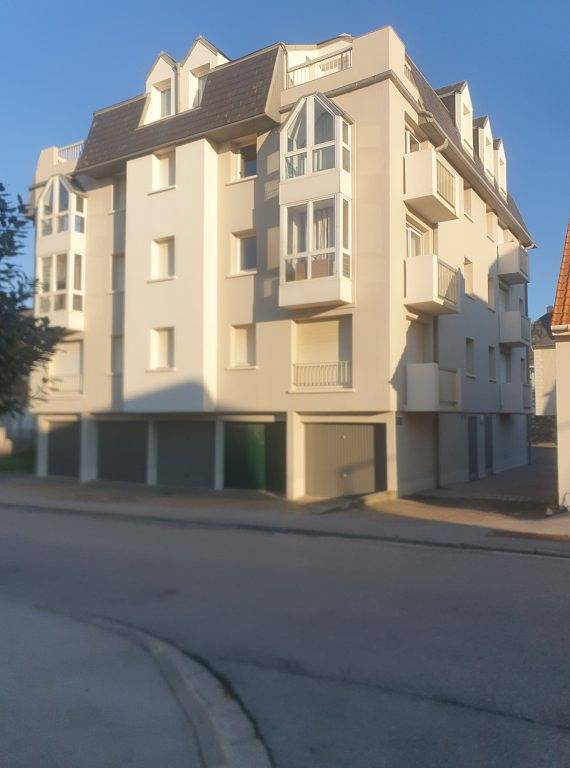 Studio entier, Studio avec terrasse vue mer & parking gratuit à Wimereux in Wimereux, Région de Boulogne-sur-Mer