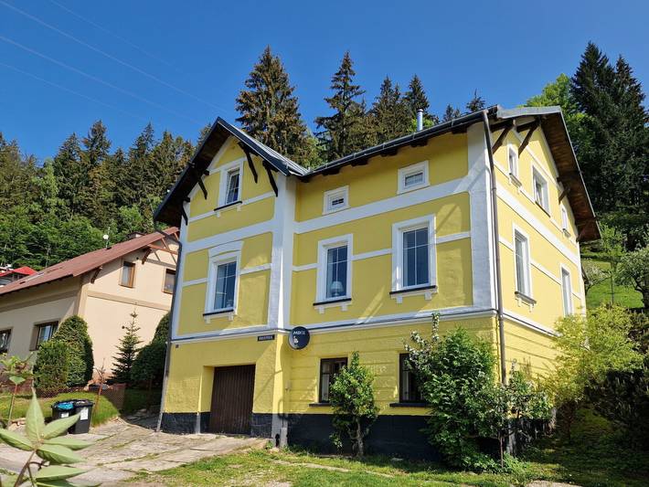 Ferienhaus für 12 Personen, mit Garten