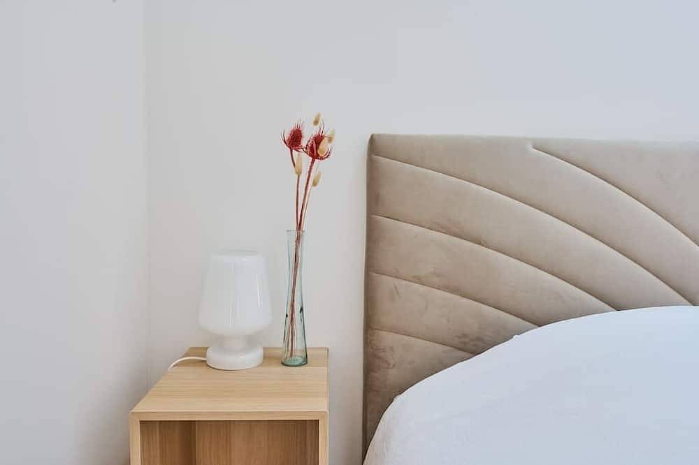 Apartamento entero, ★★★★★ Beautiful Duplex Design with private terrace -  Ideally located in Veneux-les-Sablons, Sena y Marne
