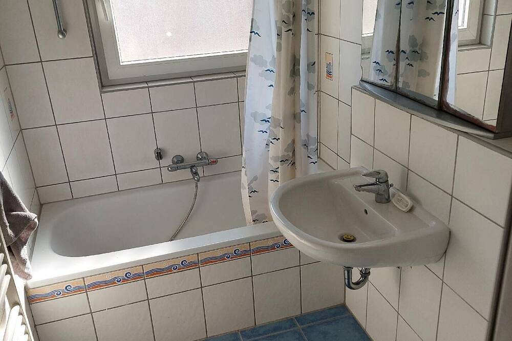Ganze Wohnung, Ferienwohnung Wesel für 1 - 4 Personen mit 2 Schlafzimmern - Doppelhaus in Wesel, Niederrhein