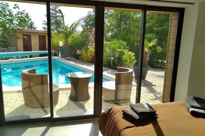 Location de vacances pour 5 personnes, avec Terrasse et Jardin à Saint-Privat-de-Champclos - 4