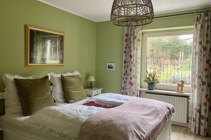 Ferienwohnung für 3 Personen, mit Terrasse und Garten in Roding - 2