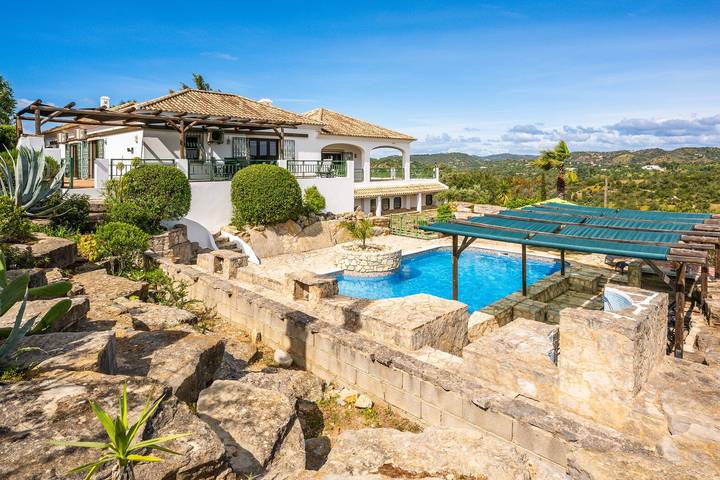 Location de vacances pour 8 personnes, avec balcon et piscine dans Santa Catarina da Fonte do Bispo - 3