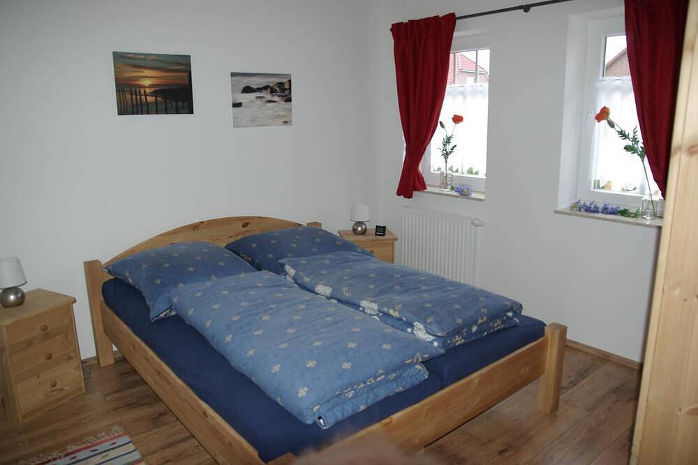 Wellness Ferienhaus für 8 Pers. mit Sauna und Kamin sowie Carport und Terrasse in Grimersum, Krummhörn