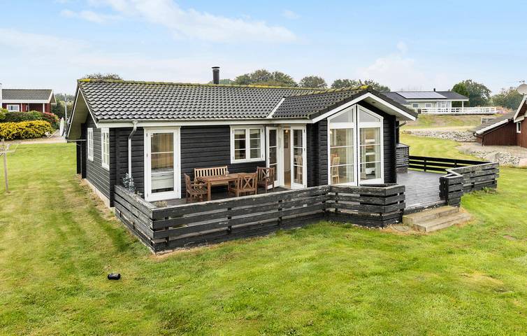 Ferienhaus für 6 Personen, mit Garten und Sauna sowie Terrasse und Whirlpool in Nordborg - 2