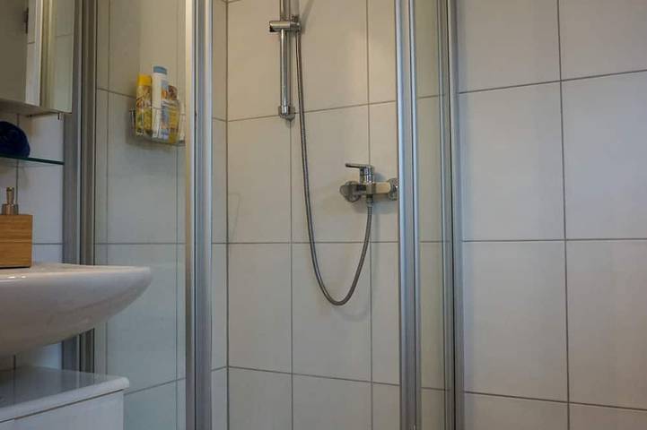 Appartement entier, Neureut Vacation Rental: Sleep Soundly, Discover Karlsruhe in Karlsruhe, Plaine du Rhin