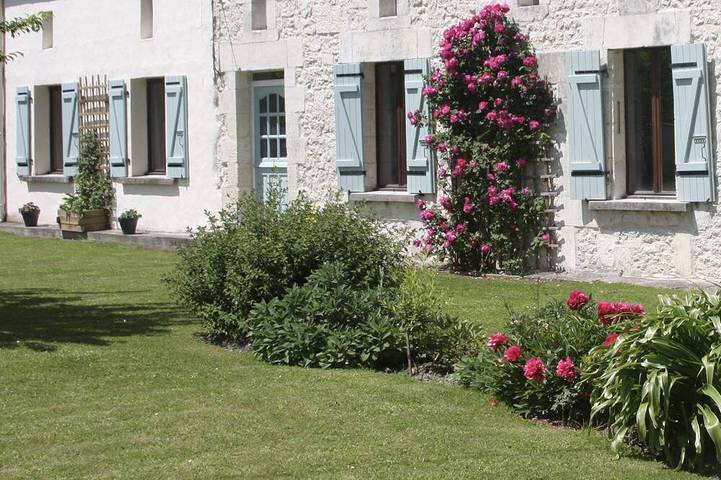 Agriturismo pour 6 personnes, avec jardin à Sousmoulins