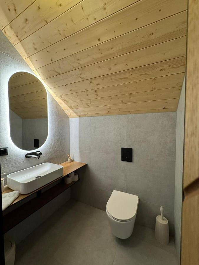 Location de vacances pour 6 personnes, avec jardin et piscine ainsi que vue et sauna, animaux acceptés dans Radawa - 3