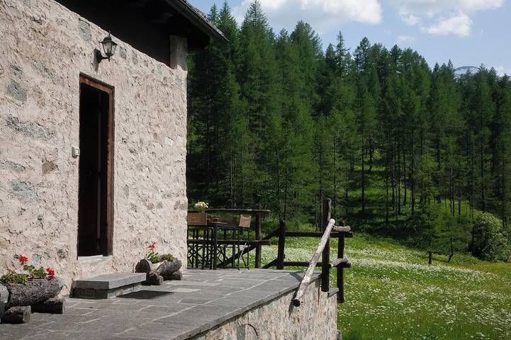 Cozy typical chalet with panoramic mountain views, pets allowed and garden in Devero (Baceno), Comune di Baceno