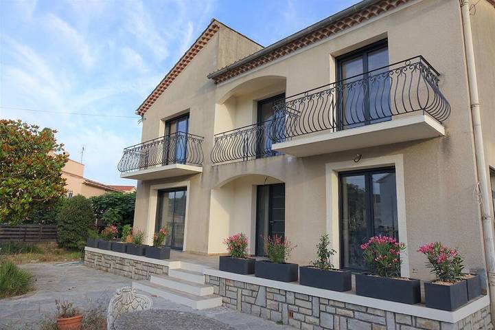 Villa pour 10 personnes, avec Jacuzzi ainsi que Terrasse et Jardin à Le Pradet