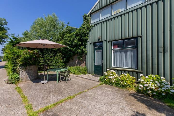 Ferienhaus für 2 Personen, mit Balkon/Terrasse und Terrasse sowie Garten in Vrouwenpolder