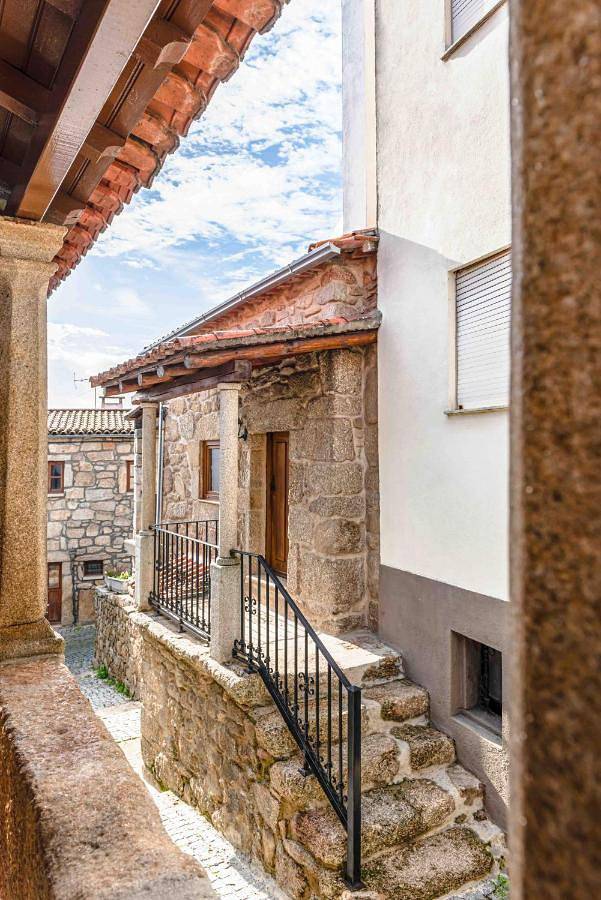 Casa rural para 4 personas, con terraza, Se admiten mascotas en Belmonte - 2